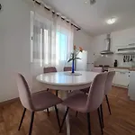 House Piacun Sućuraj