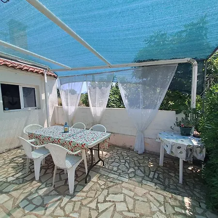 Piacun Guest house Sucuraj